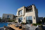4 bedrooms Villa in Abu Dhabi, UAE No. 18522 - Image 3