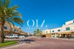 5 bedrooms Townhouse in Al Reef, UAE No. 18537 - townhouse in Dubai