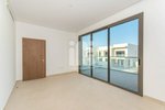 3 bedrooms Villa in Yas Island, UAE No. 1870 - Image 5