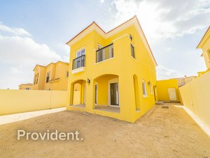 3 bedrooms Villa in Dubai Land, UAE No. 1911