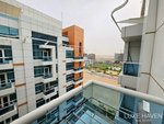 2 bedrooms Apartment in Dubai Residence Complex, UAE No. 19227 - Image 13