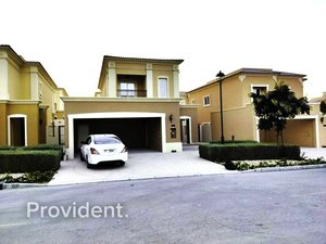 3 bedrooms Villa in Dubai Land, UAE No. 1939