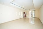 5 bedrooms Villa in Abu Dhabi, UAE No. 20559 - Image 5