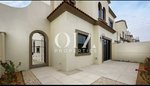 2 bedrooms Townhouse in Abu Dhabi, UAE No. 20566 - townhouse in Dubai