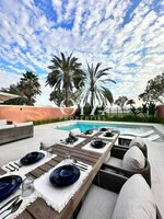 4 bedrooms Villa in Abu Dhabi, UAE No. 20587 - Image 2