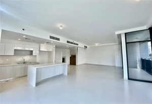 3 bedrooms Apartment in Dubai, UAE No. 21072
