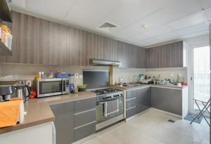 3 bedrooms Apartment in Dubai, UAE No. 21326
