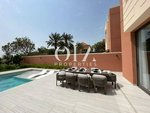 5 bedrooms Villa in Abu Dhabi, UAE No. 21699 - Image 2