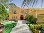 6 bedrooms Villa in Arabian Ranches, UAE No. 2185 - villa in Dubai