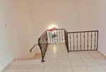 4 bedrooms Villa in Abu Dhabi, UAE No. 21866 - Image 8