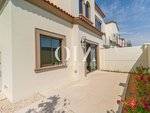 3 bedrooms Townhouse in Abu Dhabi, UAE No. 22164 - Image 2