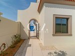 3 bedrooms Townhouse in Abu Dhabi, UAE No. 22164 - Image 3