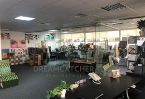 157.28m² Office in Jumeirah Lake Towers, UAE No. 223