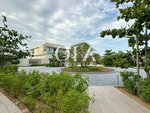 5 bedrooms Villa in Abu Dhabi, UAE No. 22606 - Image 2