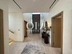 5 bedrooms Villa in Abu Dhabi, UAE No. 22606 - Image 7