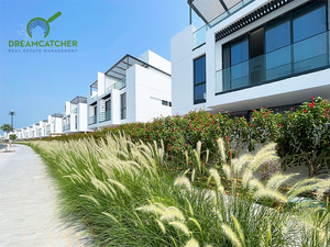 4 bedrooms Villa in Sharjah, UAE No. 23132