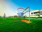 979.9m² Land in Yas Island, UAE No. 23215 - Image 11