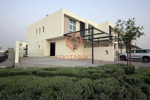 3 bedrooms Townhouse in Dubai, UAE No. 24009