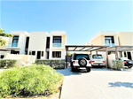4 bedrooms Townhouse in Dubai, UAE No. 24290 - Image 2