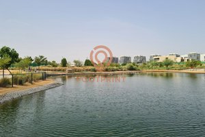 6 bedrooms Villa in Dubai, UAE No. 24321