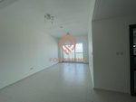 2 bedrooms Apartment in Dubai Science Park, UAE No. 24384 - Image 2