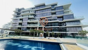 3 bedrooms Apartment in Dubai, UAE No. 24407