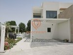 4 bedrooms Townhouse in Dubai, UAE No. 24434 - Image 2