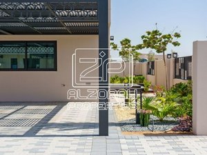 5 bedrooms Townhouse in Al Rahmaniya, UAE No. 2446