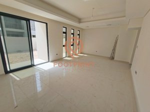 3 bedrooms Townhouse in Dubai, UAE No. 24470