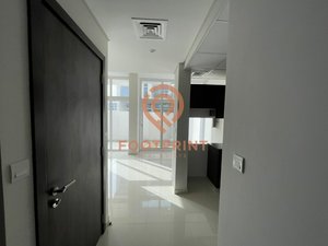 5 bedrooms Townhouse in Dubai, UAE No. 24478