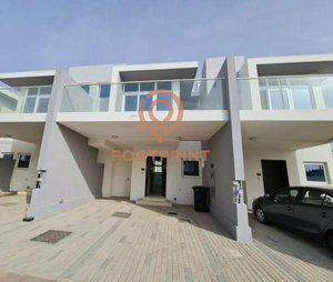 3 bedrooms Townhouse in Dubai, UAE No. 24485