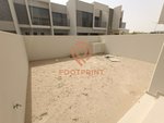 3 bedrooms Townhouse in Dubai, UAE No. 24492 - Image 14