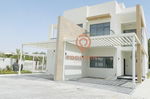 4 bedrooms Villa in Dubai, UAE No. 24499 - villa in Dubai