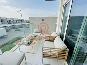 3 bedrooms Townhouse in Dubai, UAE No. 24521