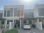 4 bedrooms Townhouse in Dubai, UAE No. 24578 - Image 2