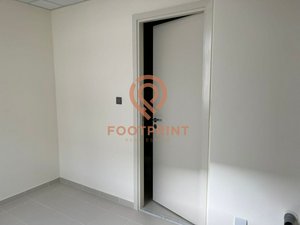 6 bedrooms Villa in Dubai, UAE No. 24586