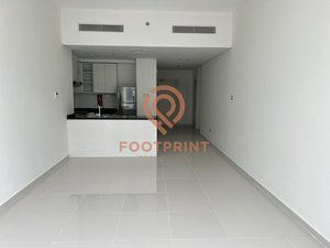 2 bedrooms Apartment in Dubai, UAE No. 24611