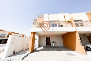 3 bedrooms Townhouse in Dubai, UAE No. 24622