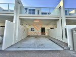 3 bedrooms Townhouse in Dubai, UAE No. 24686 - townhouse in Dubai