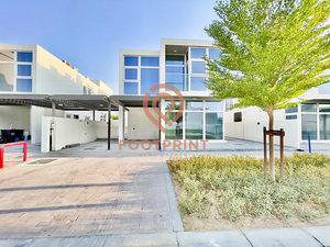 6 bedrooms Villa in Dubai, UAE No. 24687