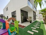 6 bedrooms Townhouse in Dubai, UAE No. 24692 - Image 2