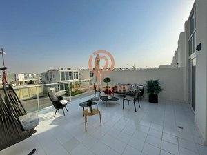 3 bedrooms Townhouse in Dubai, UAE No. 24701