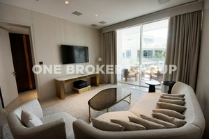 2 bedrooms Apartment in Palm Jumeirah, UAE No. 249