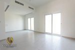 3 bedrooms Townhouse in Dubai Land, UAE No. 24975 - Image 3