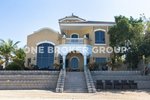 4 bedrooms Villa in Palm Jumeirah, UAE No. 255 - villa in Dubai
