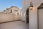 3 bedrooms Townhouse in Abu Dhabi, UAE No. 25807 - Image 4