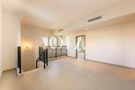 3 bedrooms Townhouse in Abu Dhabi, UAE No. 25807 - Image 13
