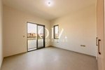 3 bedrooms Townhouse in Abu Dhabi, UAE No. 25807 - Image 22
