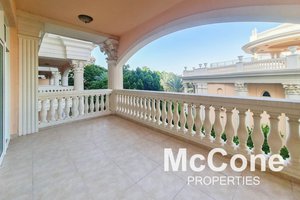 2 bedrooms Apartment in Palm Jumeirah, UAE No. 25949