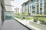 1 bedroom Apartment in Dubai, UAE No. 261 - apartment in Dubai